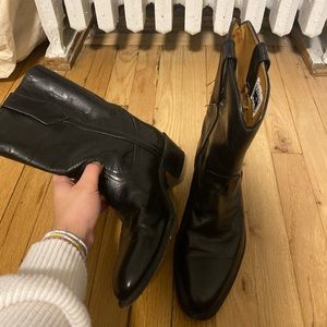 Frye Ankle Boot (Size 9D)